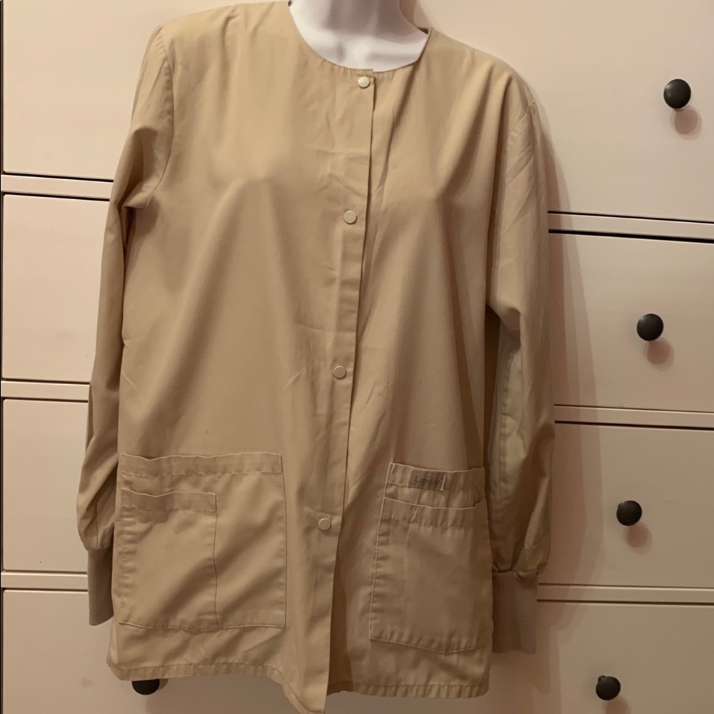 Landau scrub warm up jacket beige